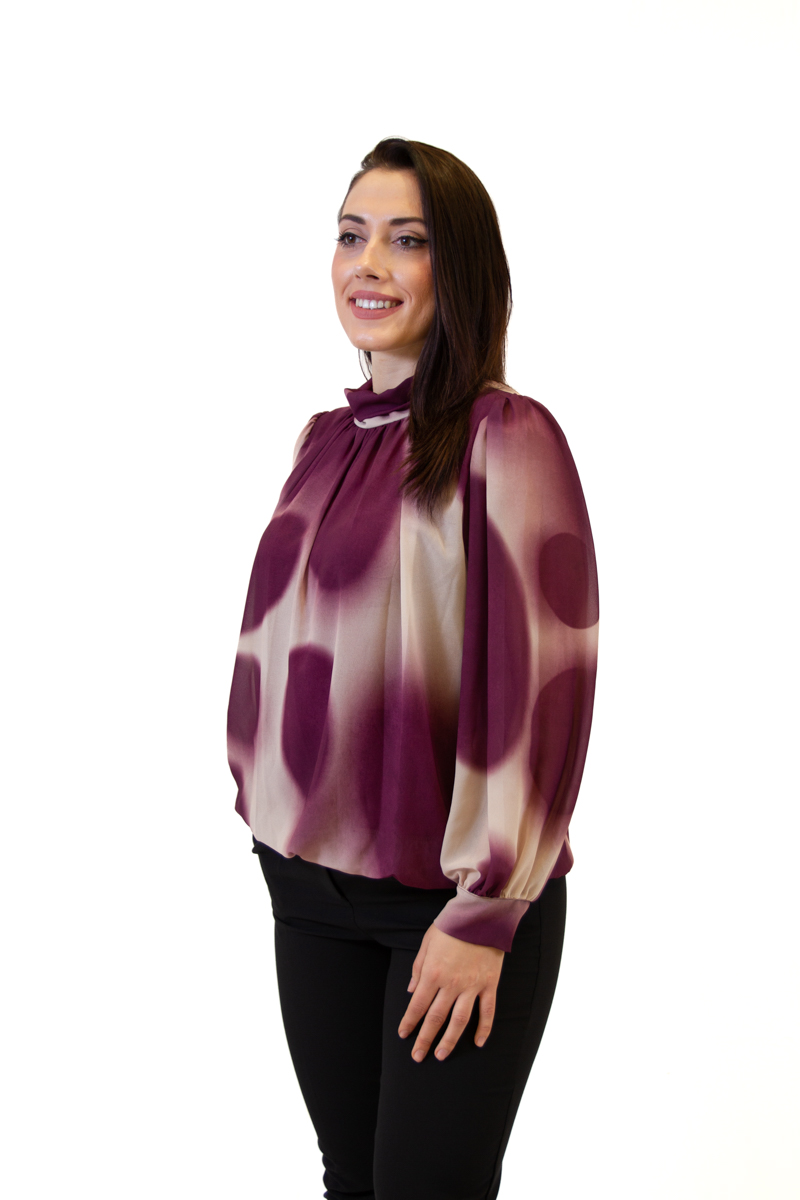 Bluza sa polurolkom na dug rukav