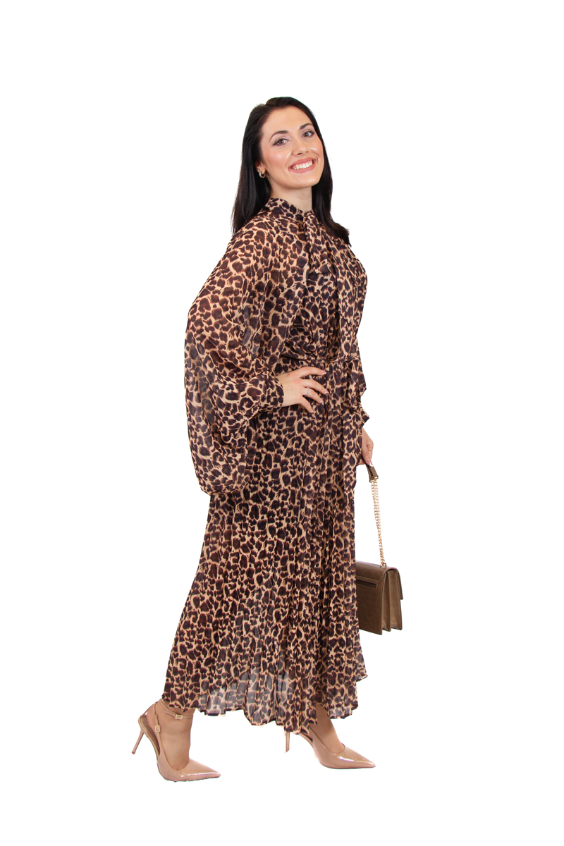 Duga plisirana animal print haljina