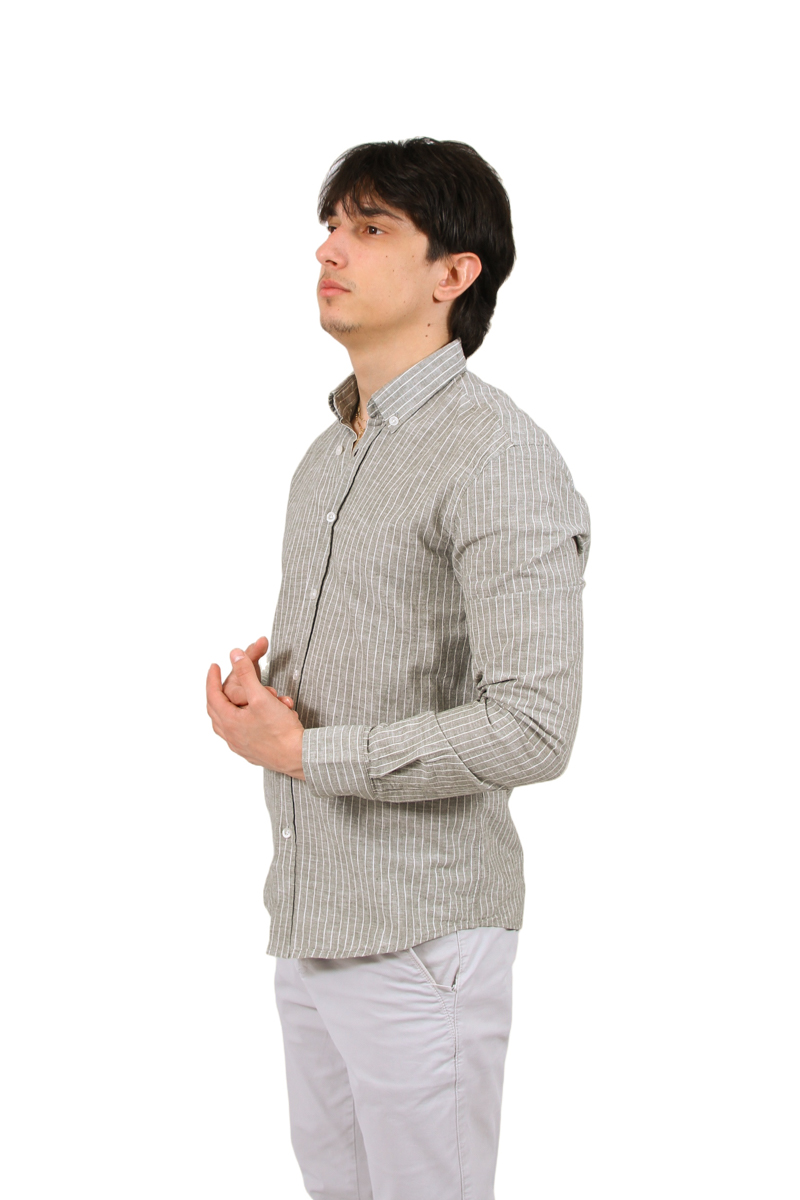 Muška košulja na pruge